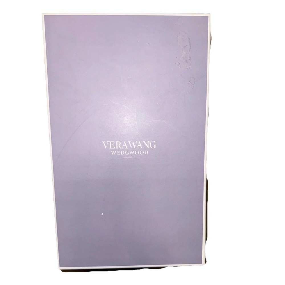 Pair of Wedgwood Vera Wang With Love Toasting‎ Flute Glasses Gold (S2)